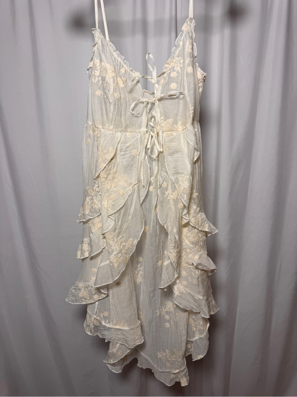 Altar'd State Amiah Ruffle Tie Front Kimono Cream Color Womens Large NWT